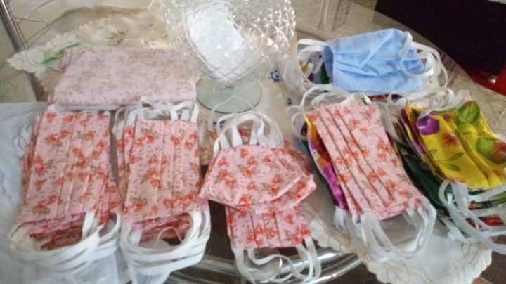 Solidariedade está na moda: alunas e instrutora do Senac produzem e doam máscaras artesanais