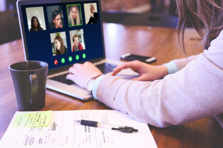 Setor educacional recebe capacitação virtual que visa o domínio da tecnologia Google para professores