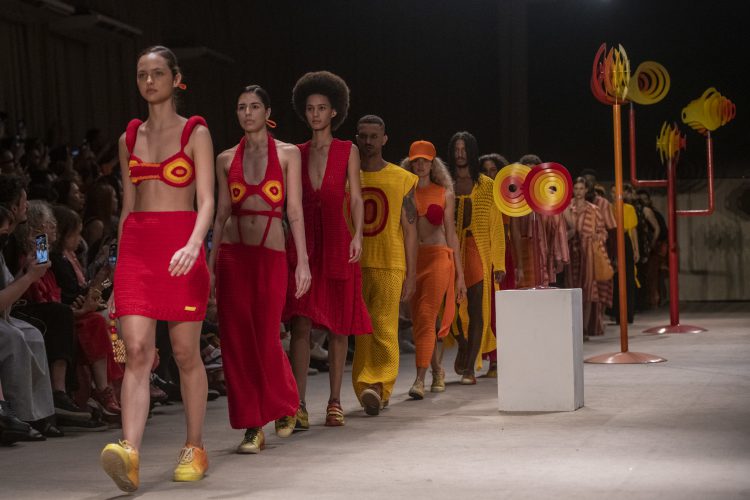 Estímulo ao segmento da moda, Jovens Criadores define seus melhores projetos