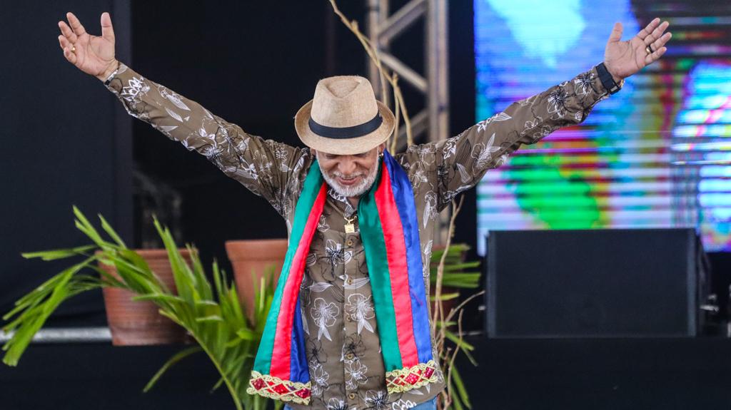 Povos do Mar encerra com desfile de vestimentas tradicionais