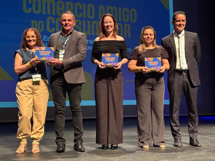 Senac reconhece supermercados amigos do consumidor no IV Fórum da ACESU